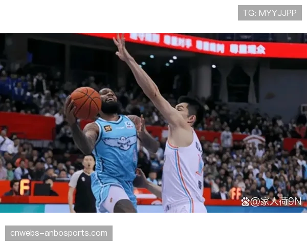 消息:青岛国信海天外援鲍威尔因脚踝扭伤预计缺席系列赛G4 消息:青岛国信海天外援鲍威尔因脚踝扭伤预计缺席系列赛G4